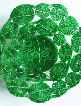 Perlenschale grün aus Glasperlen und Draht, Sicht von oben